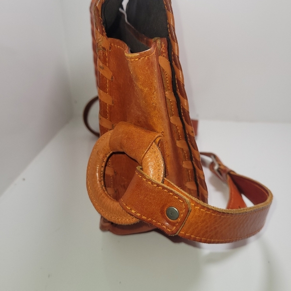 Leaders in Leather Vintage Tooled Satchel Shoulder Bag, Crossbody - Picture 5 of 6